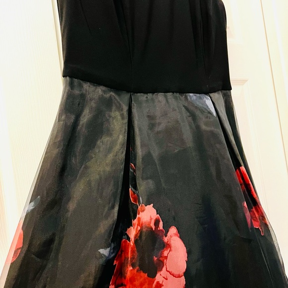 NWT Ignite Evenings Floral Print Taffeta Cap Sleeve Round Neck Gown, Sz 6 - Picture 4 of 10